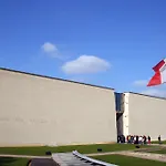 Crocus Memorial 2* Caen