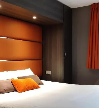 Crocus Memorial Caen