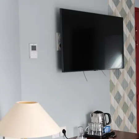 Crocus Mémorial Hotel