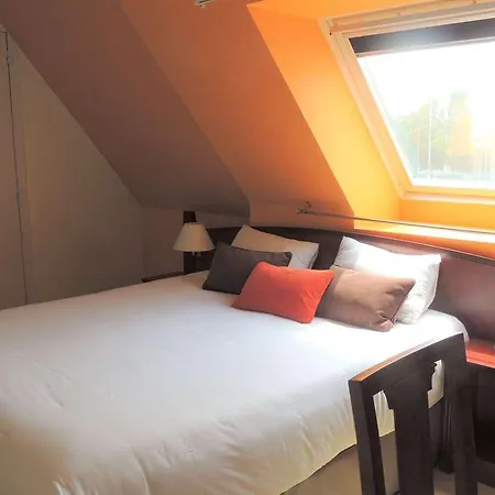 Crocus Mémorial 2* Caen