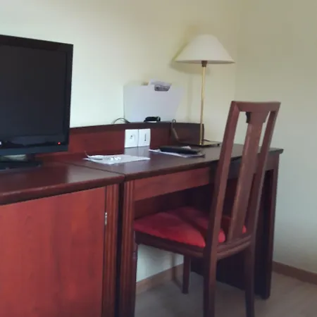 Crocus Memorial Hotel Caen