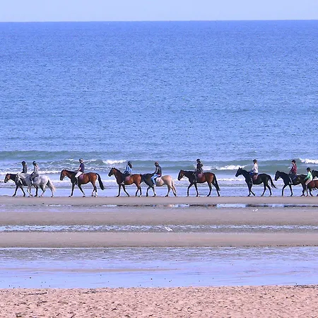 Hotel Crocus Mémorial Caen