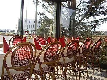 Crocus Mémorial Hotel