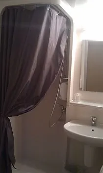 Hotel Crocus Memorial