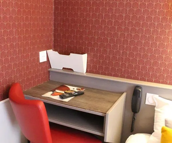 Crocus Memorial Hotel