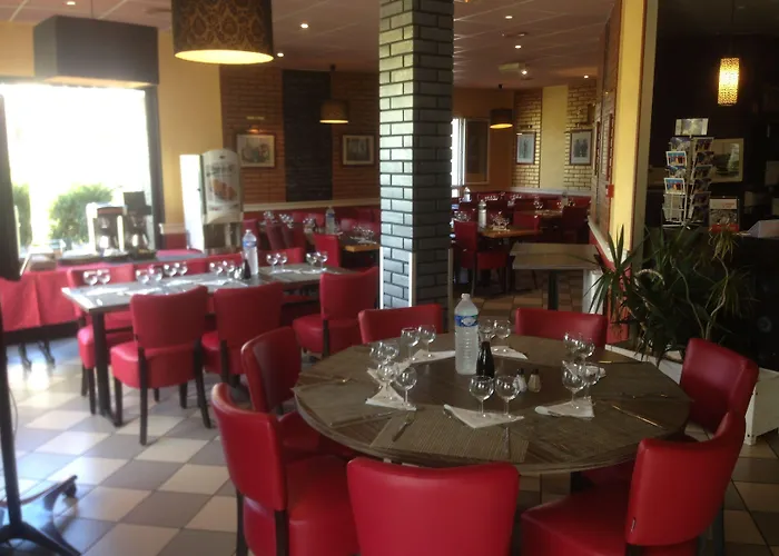 Hotel Crocus Memorial 2*