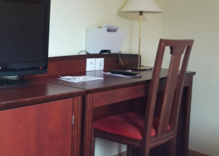 Crocus Memorial Hotel Caen