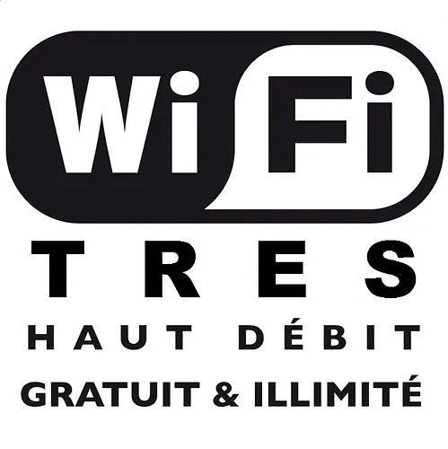 Hotel Crocus Memorial Caen